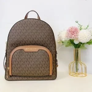 Michael Kors リュック・バックパック ブラウン マイケル・コース(MICHAEL KORS) リュック・バックパック | 通販